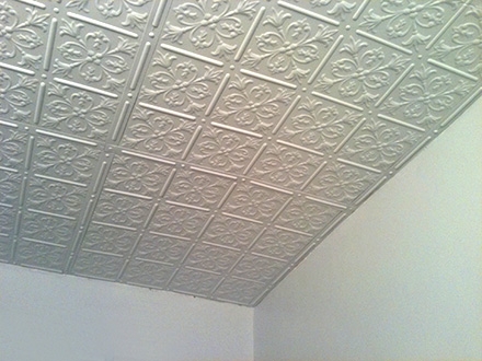 Bathroom Ceiling Tiles on Ceiling Installation Using Fleur De Lis White Ceiling Tiles And