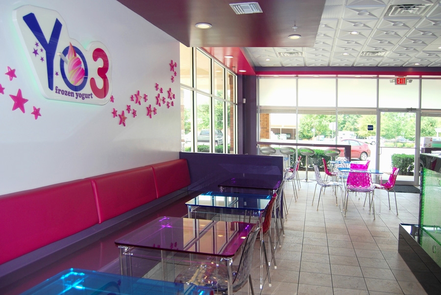 Frozen Yogurt Shop Interior Design